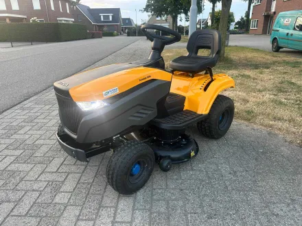 2023 Stiga Sdst 98 Elektro-Reitmäher – RESALE