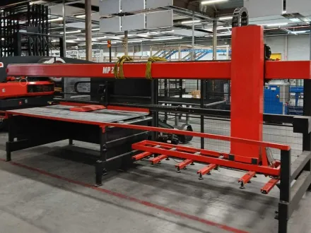 Amada-LKI - 2010 - MP250M - Lade- und Entladestation für AMADA-Blechbearbeitungsmaschinen – RESALE