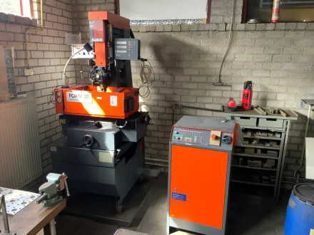 1990 Charmilles Form 20 Stanz-EDM-Maschine – RESALE