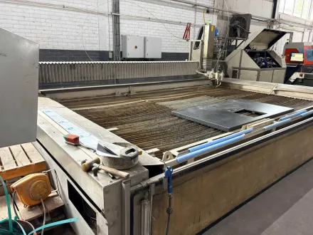 PTV - 2011 - Jets 7.5/60 Compact - WJ4525-1Z-UJ-PJ-5AX-60 - Wasserstrahl-Schneidemaschine – RESALE