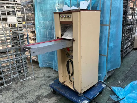 Kalmeijer-Teigformmaschine – RESALE