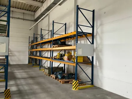 Schwerlastregal, ohne Inhalt – RESALE