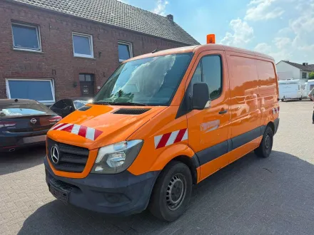 Mercedes-Benz Sprinter 314 CDI Kastenwagen 2.1 Diesel 143 PS Euro 6 Schaltgetriebe 233.797 km AHK Or – RESALE