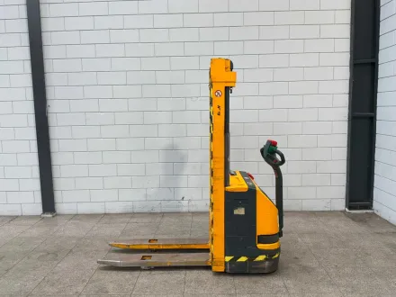 Jungheinrich - 1999 - EJC110 - Stacker – RESALE