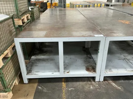 Industrie-Arbeitstisch / Montagetisch, Stahlkonstruktion – RESALE