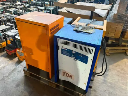 Batterieladegeräte – 24V – Weitere Materialhandhabung – RESALE