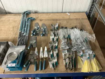 Charge von Handwerkzeugen – RESALE