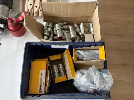 Lot Parker hydraulische/pneumatische Kupplungen – RESALE