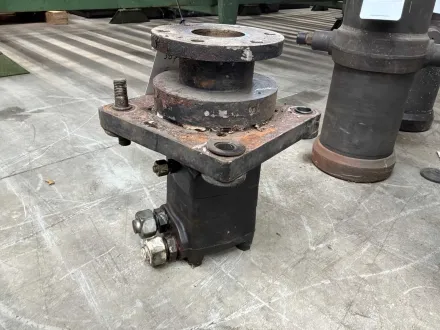 Hydraulischer Drehmotor – RESALE