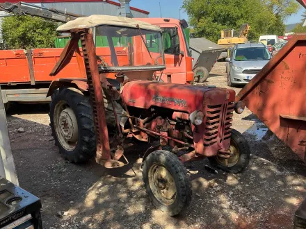 1959 MC Cormick International Farmall -229000 D-430-22KW Zugmaschine-Abschleppfahrzeug – RESALE