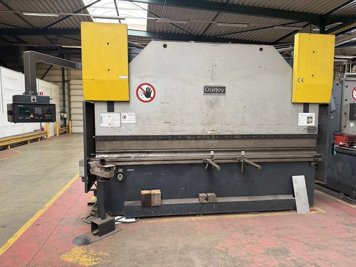 Darley EHP 200 ton x 3600 mm CNC