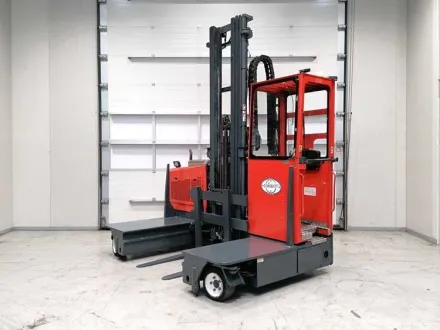 Combilift - 2018 - C3000GST - 8,2M Triplex, 4-Wege, Side-Shift - Seitenlader – RESALE