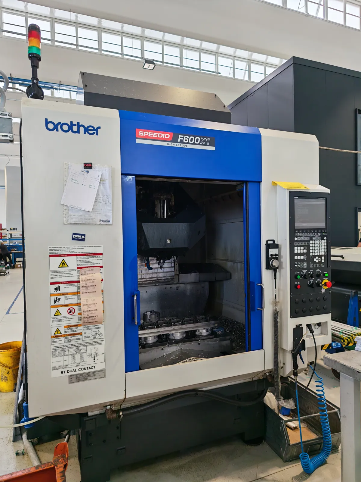 Brother Speedio F600X1 Vertikal-Bearbeitungszentrum