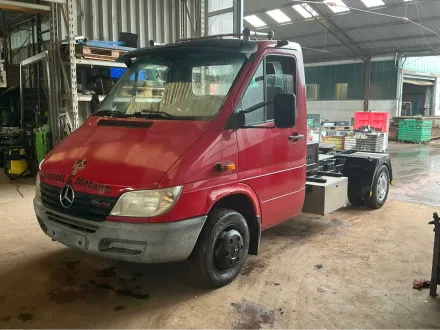 2001 Mercedes-Benz 416CDI Sattelzugmaschine – RESALE