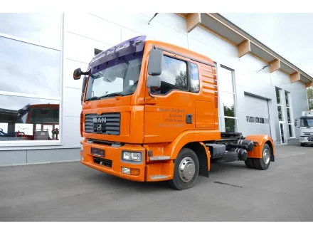 - MAN TG 8.210 - Sattelzugmaschine - Truck – RESALE