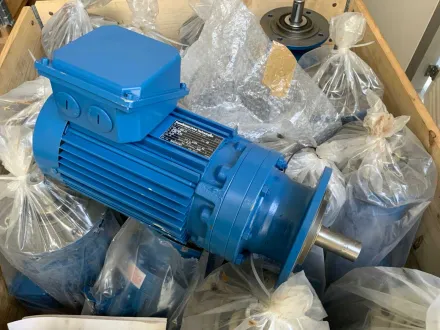 Sumitomo F 90S/4 Getriebemotor (15x) – RESALE