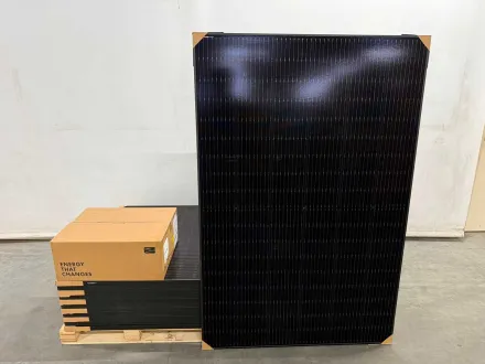 Longi – Set mit 12 Solarpanels (410 WP) – SMA 4-kW-Wechselrichter – RESALE