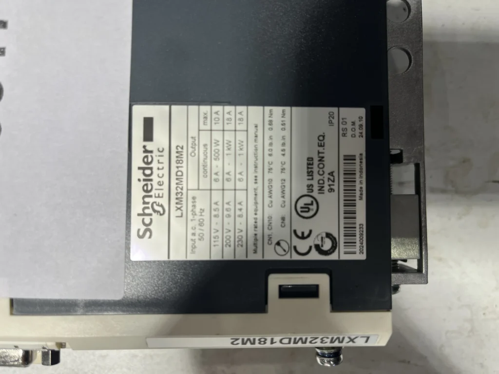 Schneider Electric LXM32MD18M2 Frequenzumrichter