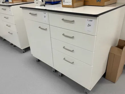 Modularer Mobiler Laborschrank (4x) – RESALE