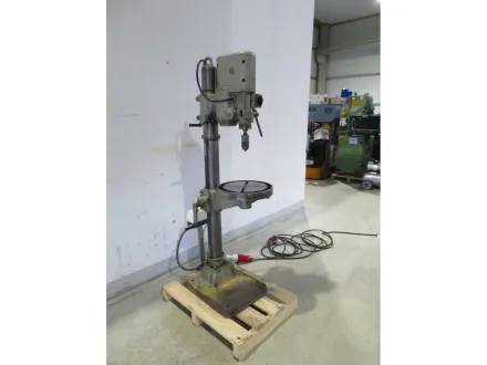 ARBOGA E 825 Säulenbohrmaschine – RESALE