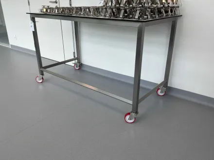 Mobiler Labortisch – RESALE