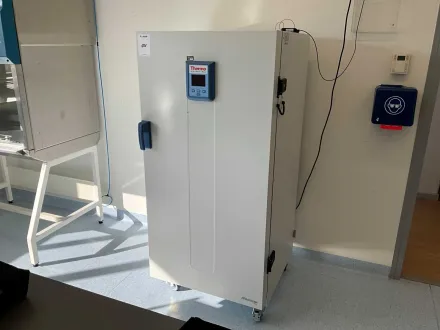 2021 Thermowissenschaftlicher HeraTherm OGS400 Laborofen – RESALE