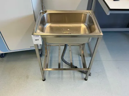 Edelstahl-Spüle – RESALE