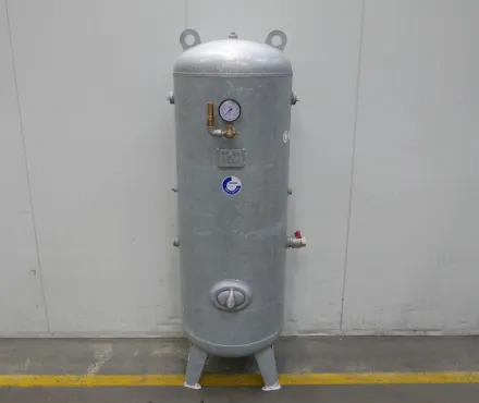 Boge Behälter_11 bar_500 ltr_stehend_verzinkt_AD2000 Behälter – RESALE