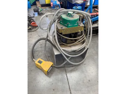 ESCO  Pneumatikpresse – RESALE