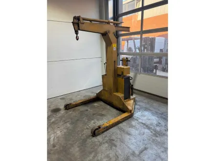 Fenwick WFGV Elektrischer Selbstfahrender Werkstattkran – 2.000 kg – 525 Ah – RESALE