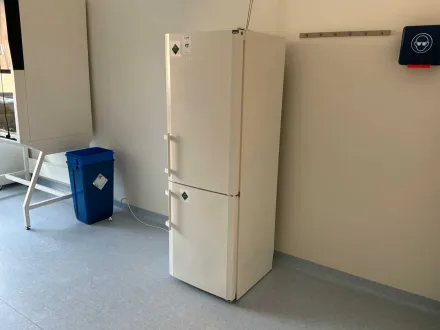 LIEBHERR Labor Kühlschrank/Gefrierschrank-Kombination – RESALE