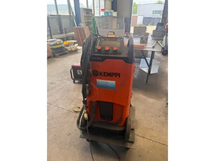 KEMPPI KEMPACT 323 A Schweißgerät – RESALE