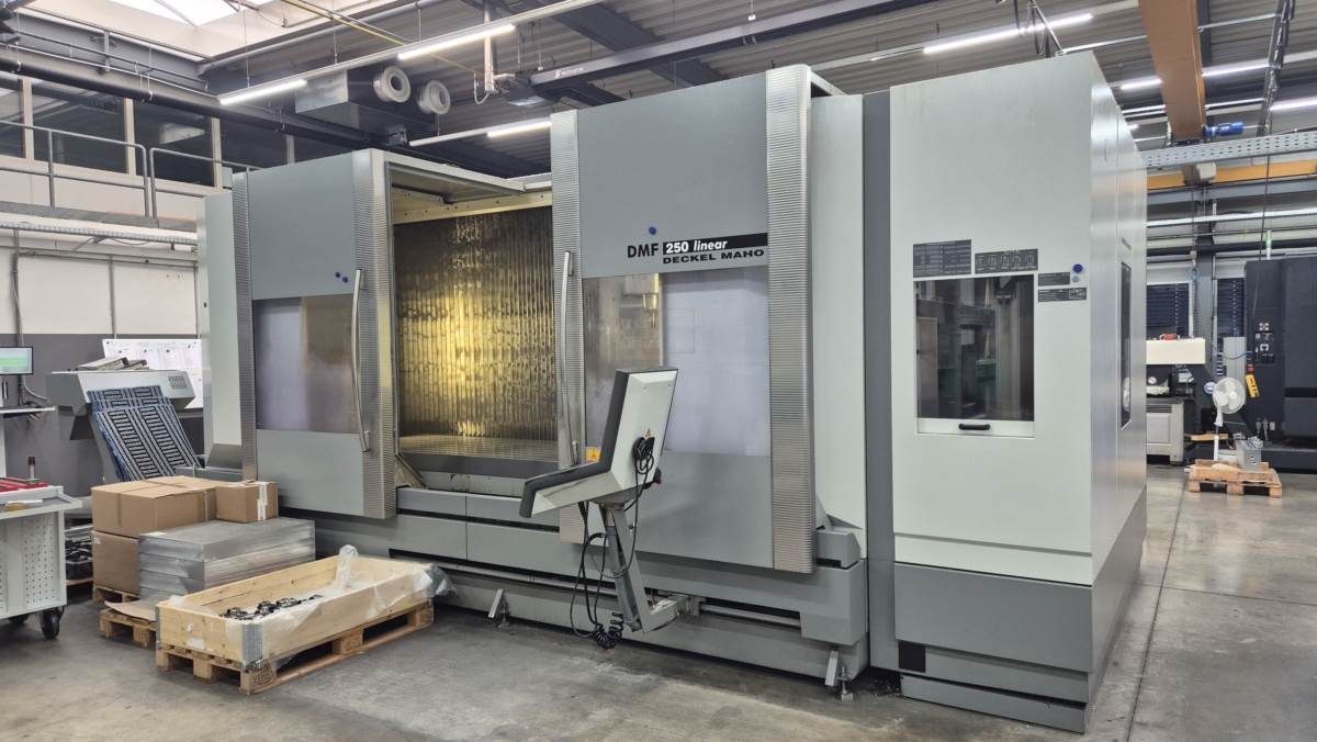 DMG-DECKEL-MAHO DMF 250 Linear Bearbeitungszentrum - Universal