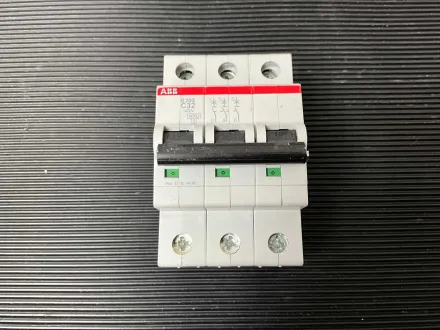ABB Stotz - S203-C32 - 21 Stück ABB S203-C32 Sicherungsautomat – RESALE