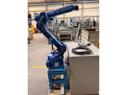YASKAWA MOTOMAN MH6-10 YASKAWA MOTOMAN MH6-10 Industrieroboter mit DX100 Steuerung – RESALE