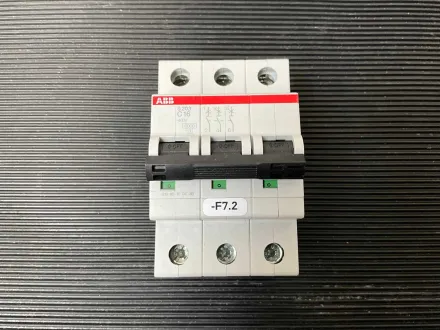 ABB Stotz - Sicherungsautomat - S203-C16 - 33 Stück ABB Stotz Sicherungsautomat 6kA 16A C 3p S203-C1 – RESALE