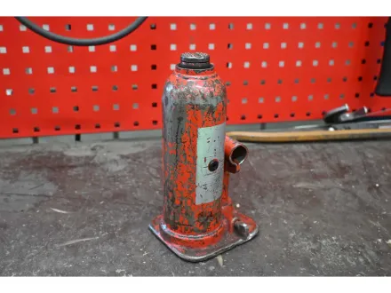Kyb Hydraulik-Flaschenheber – RESALE
