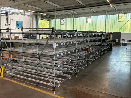 LAGER-REGAL mit Rollen – RESALE