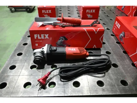 Flex-Winkelschleifer – ungenutzt – RESALE