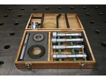 Mitutoyo 7-teiliges Innenmikrometer-Set – RESALE