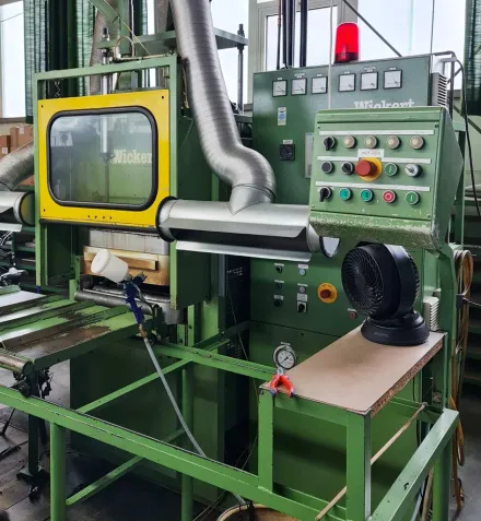 Wickert WKP 2560/5/2,5 Vulkanisierpresse – RESALE