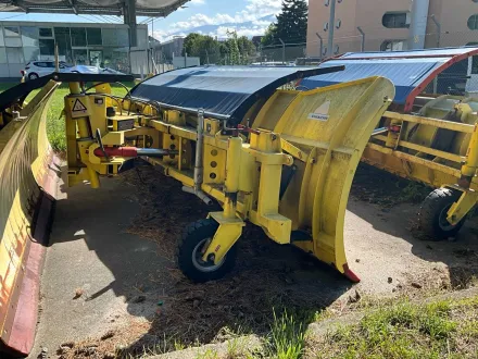 2000 Kahlbacher Vampir 470F Schneeschieber – RESALE