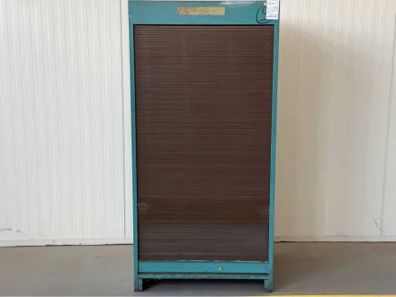 Werkzeugschrank mit Werkzeugen – RESALE