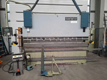 Safan - 1993 - CNCL 110 3100 - CNC-Pressbremse – RESALE