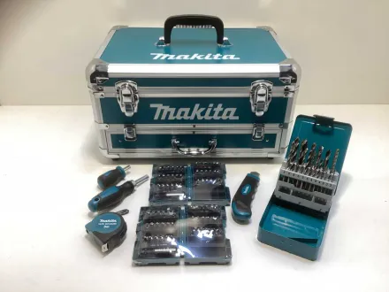 Makita-Werkzeugkoffer mit Inhalt – RESALE