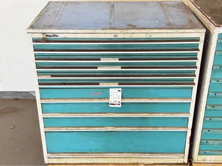 Schubladenschrank mit Inhalt – RESALE