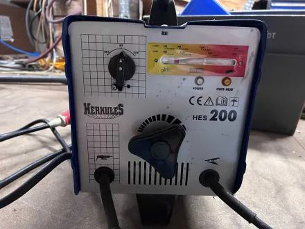 HERKULES HCS 200 Elektroden-Schweißgerät inkl. Schweißkabel – RESALE