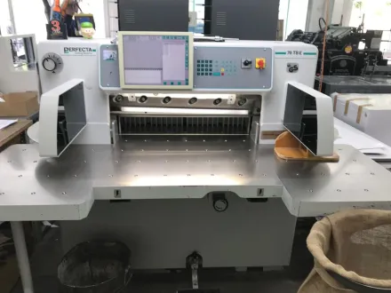 Perfecta 76 TS-E Schneidemaschinen – RESALE