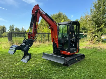 2020 Kubota U27-4 HI Mini-Bagger mit hydraulischem Sortiergreifer und verschiedenen Behältern – RESALE