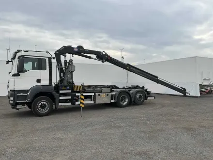 MANN - TGS 26.440 - Lkw mit Hakenliftsystem + 2012 HMF 1300-K2 Lkw-montierter Kran 24-BBL-6 - 2013 – RESALE